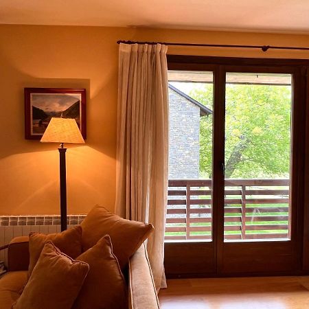 Apartament De La Vall Ferrera - L'Amfitriona Areu Экстерьер фото