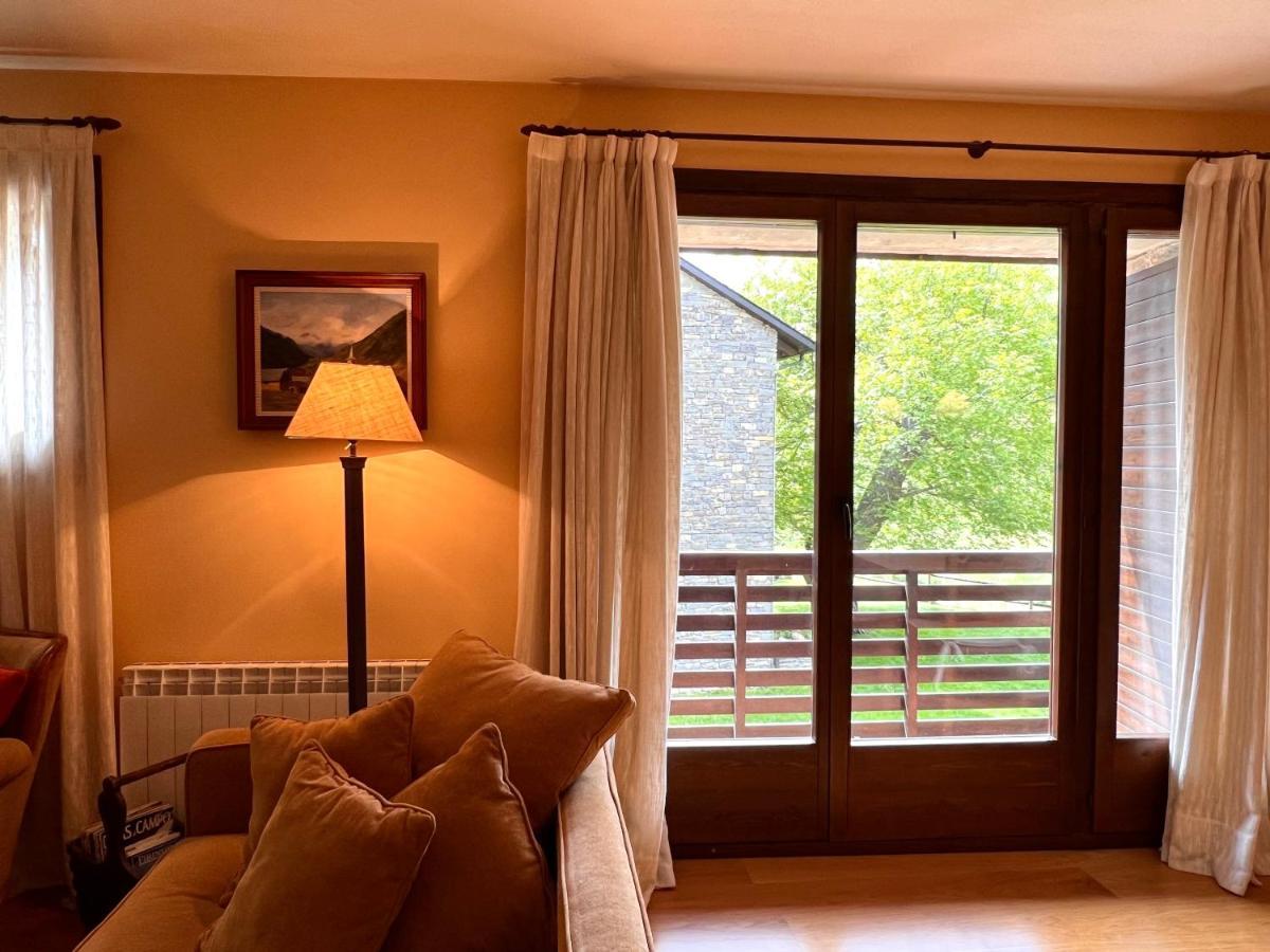 Apartament De La Vall Ferrera - L'Amfitriona Areu Экстерьер фото