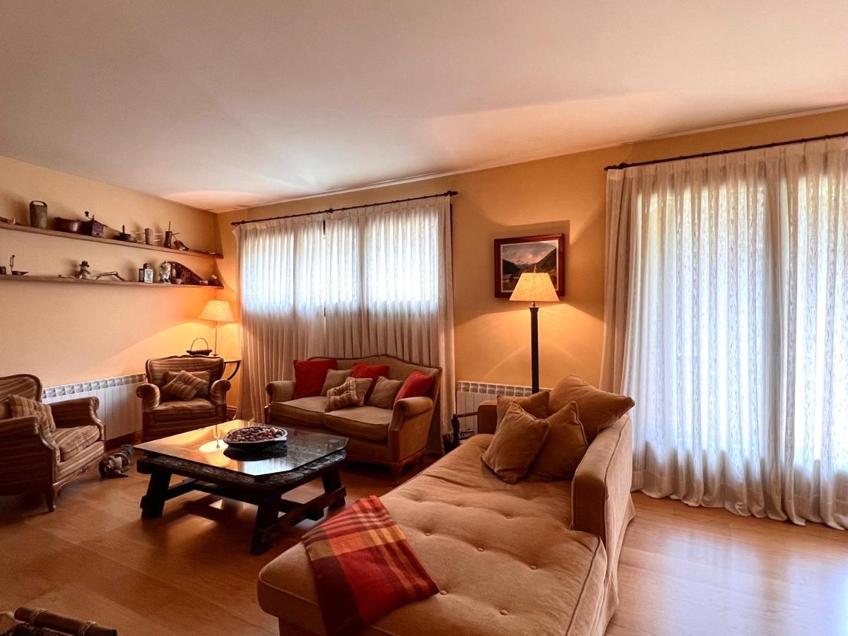 Apartament De La Vall Ferrera - L'Amfitriona Areu Экстерьер фото