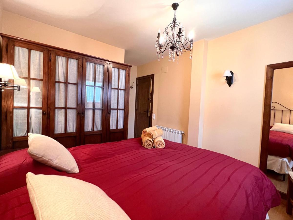Apartament De La Vall Ferrera - L'Amfitriona Areu Экстерьер фото