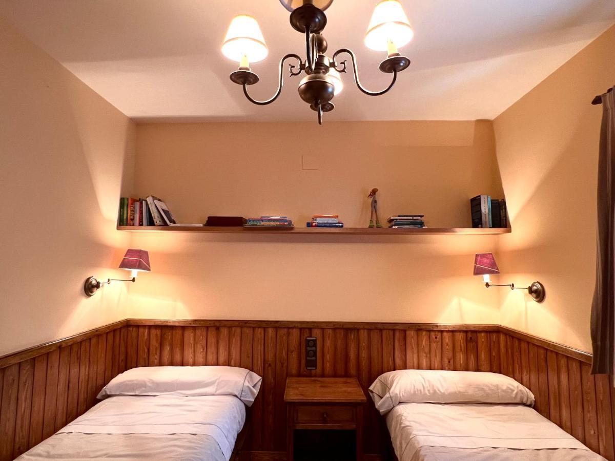 Apartament De La Vall Ferrera - L'Amfitriona Areu Экстерьер фото