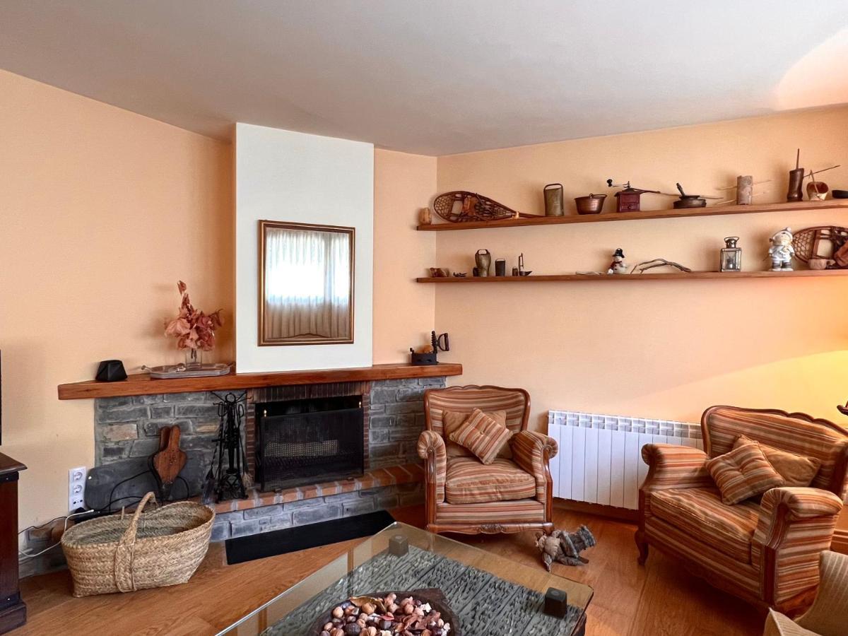 Apartament De La Vall Ferrera - L'Amfitriona Areu Экстерьер фото